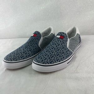 Size 10 Tommy Hilfiger